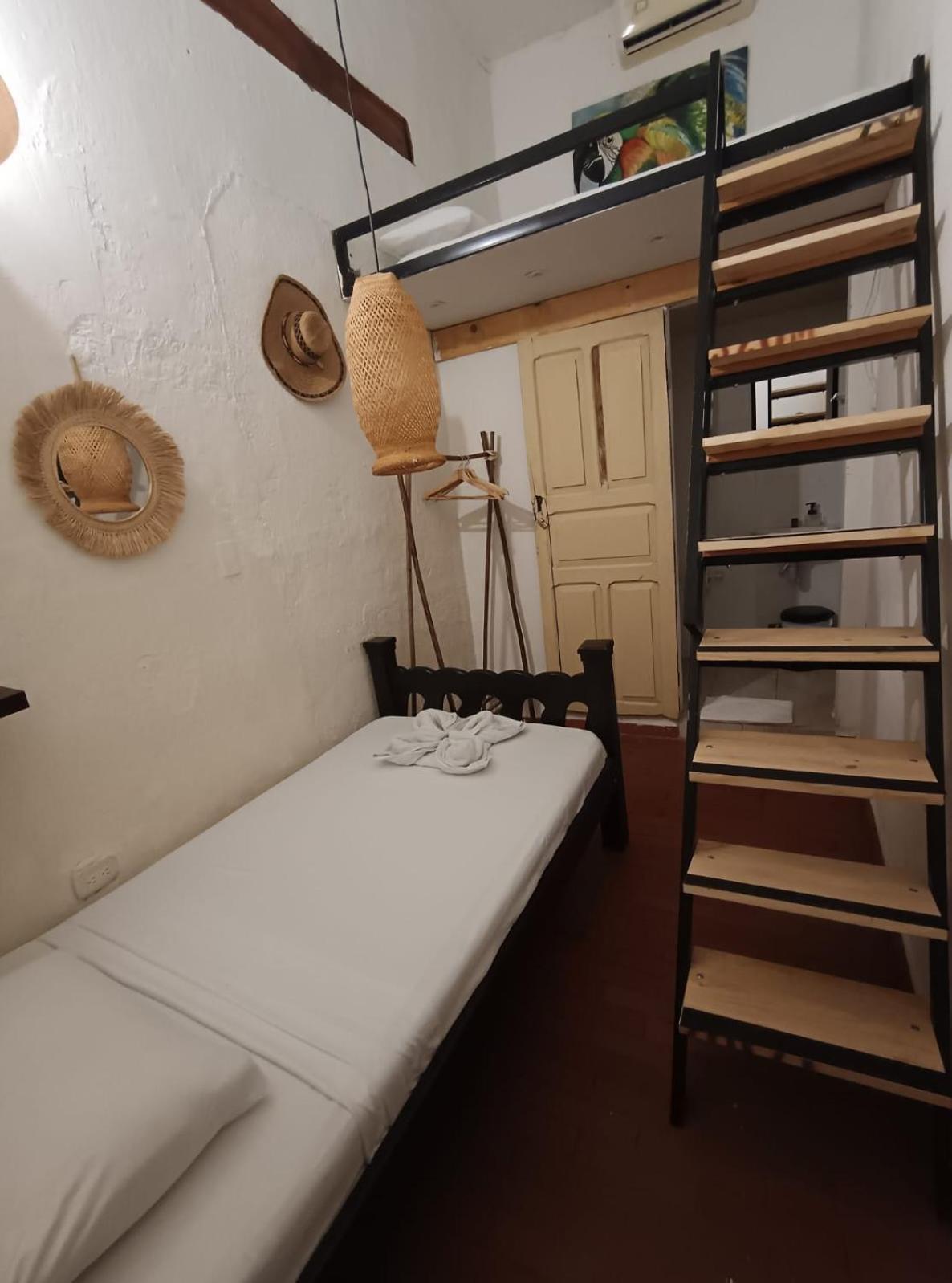 Lotus Central Hotel Santa Marta  Ngoại thất bức ảnh
